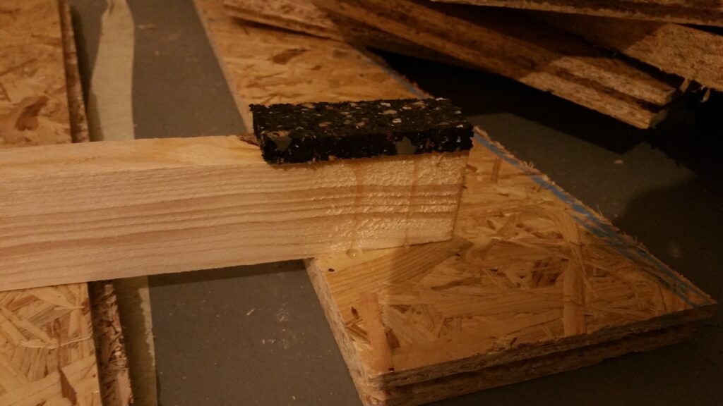 Schön viel Kontakt-Kleber